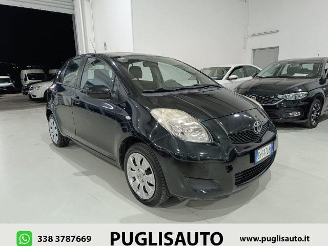 TOYOTA YARIS 1.0 5 porte Now