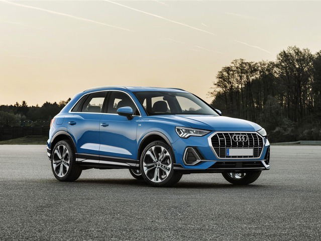 AUDI Q3 SPB SPORTBACK 35 STRONIC SLINE CL19 BLACK LINE