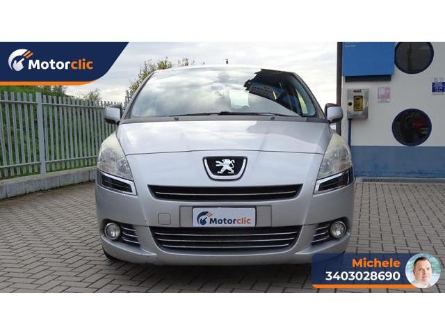 PEUGEOT 5008 1.6 HDi 112CV Allure