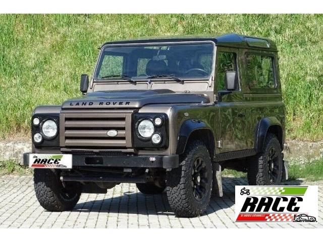 LAND ROVER Defender 110 2.4 TD4 Hard Top E