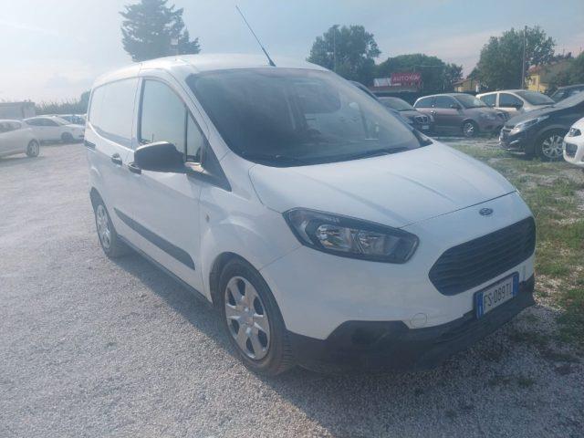 FORD TRANSIT COURIER 1.5 TDCi 75CV Van Titanium