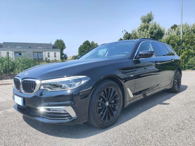 BMW SERIE 5 530D Xdrive Touring 265Cv Luxury TETTO WRC AUTO