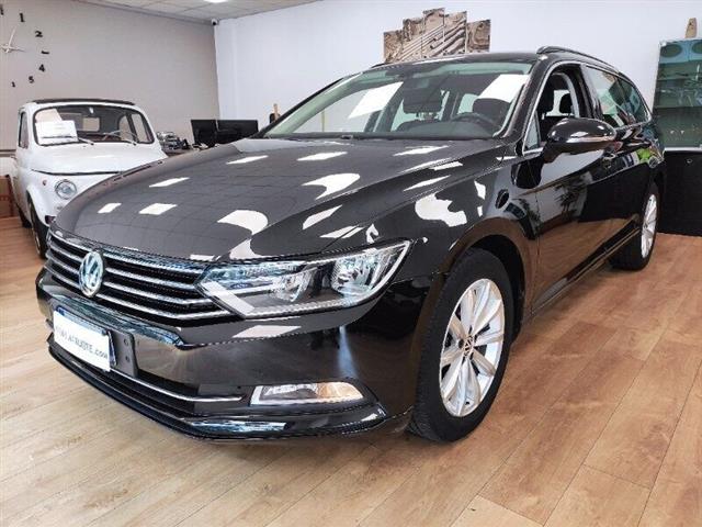 VOLKSWAGEN PASSAT Variant 1.6 TDI SCR DSG Business BMT