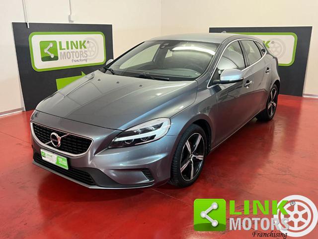 VOLVO V40 D2 R-design Momentum