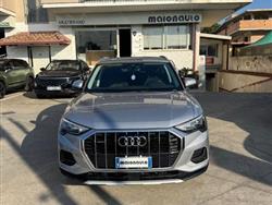 AUDI Q3 35 TDI quattro S tronic Business