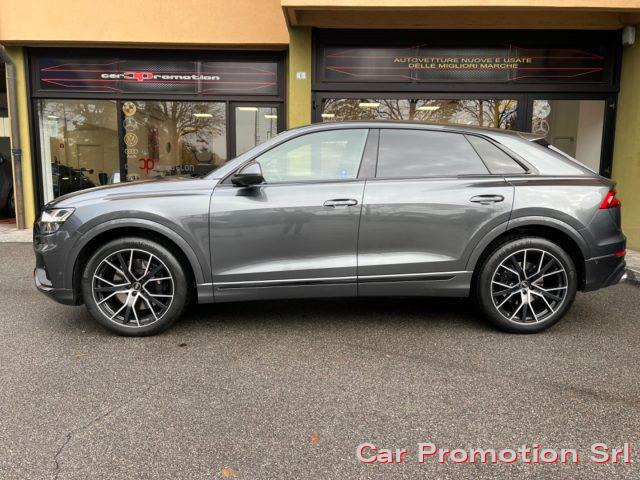 AUDI Q8 TFSI quattro tiptronic SLine