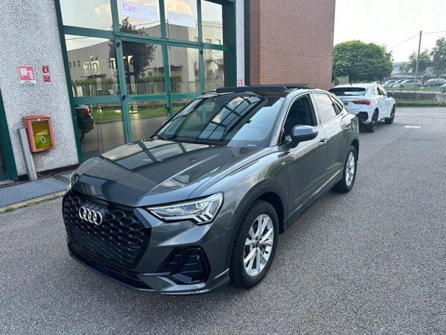 AUDI Q3 SPORTBACK Sportback 1.5 TFSI S Tronic 35 S line Black Ed.