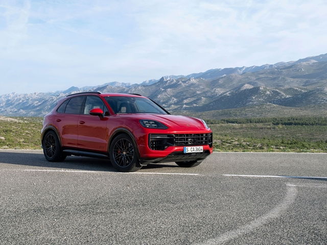 PORSCHE CAYENNE CoupÃ¨ CCOUPE 3.0 E-HYBRID TIPTRONIC