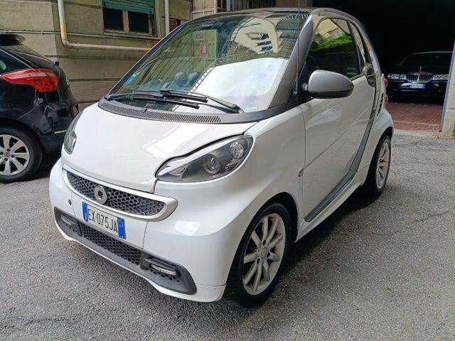 SMART FORTWO 1000 52 kW MHD coupé pulse