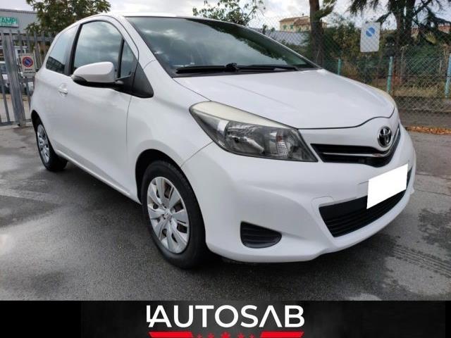 TOYOTA YARIS 1.0 Lounge 69 Cv Neo Patentati