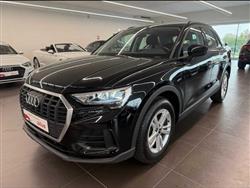 AUDI Q3 35 TFSI Business