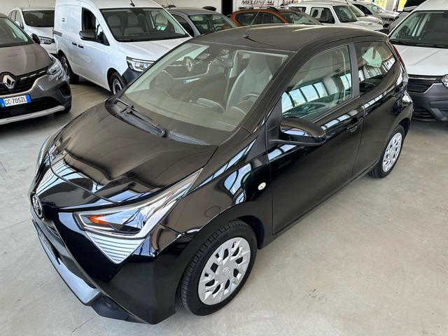 TOYOTA AYGO Connect 1.0 VVT-i 72 CV 5 porte x-play MMT