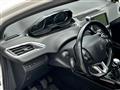 PEUGEOT 2008 (2013) BlueHDi 120 S&S Allure