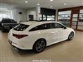 MERCEDES CLASSE CLA 200d Automatic SB Premium Navi Tetto Fari LED 18