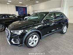 AUDI Q3 35 TDI S tronic Business Advanced