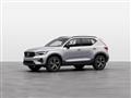 VOLVO XC40 B3 Mild Hybrid automatico Plus Dark - MY25