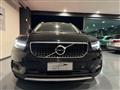 VOLVO XC40 B4 197CV AWD Geartronic Momentum Pro