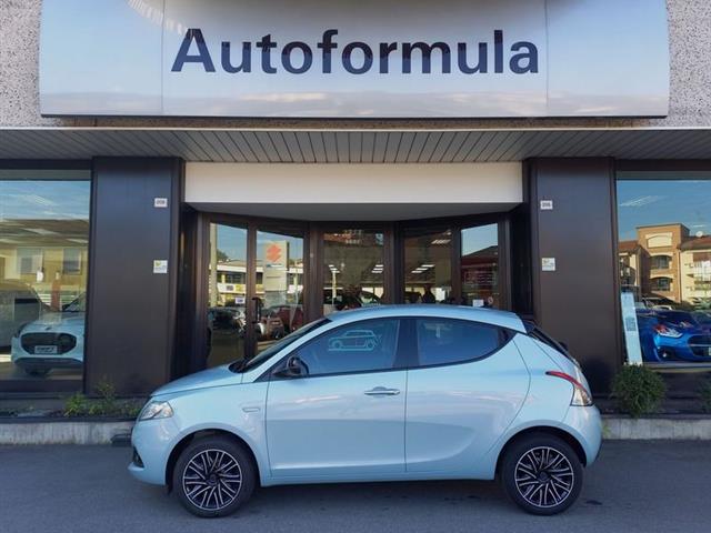 LANCIA YPSILON 1.0 FireFly 5 porte S&S Hybrid Silver Plus