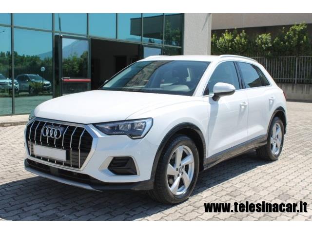 AUDI Q3 2.0 TDI S tronic Business Advanced