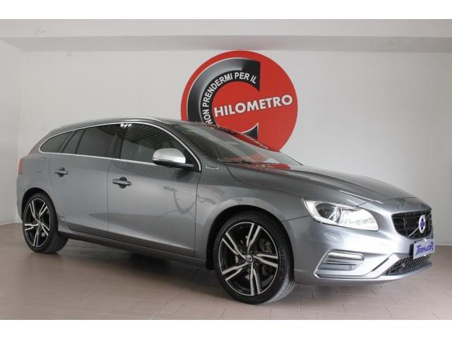 VOLVO V60 (2010) D6 Hybrid AWD Geart Momentum R-Design TettoGancio