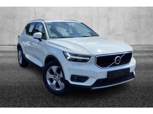 VOLVO XC40 D3 AWD Geartronic Momentum