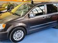 LANCIA VOYAGER 2.8 Turbodiesel Platinum 177 CV