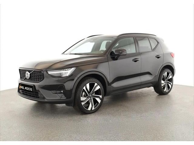 VOLVO XC40 B4 ULTIMATE DARK LED PANO NAVI ACC