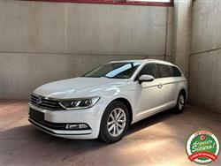 VOLKSWAGEN PASSAT 2.0 TDI Business  Automatica Uniproprietario