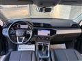 AUDI Q3 35 2.0 TDI S tronic Business COCKPIT