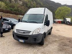 IVECO DAILY 35S18 3.0 L1-H2 Furgone