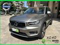 VOLVO XC40 T2 Geartronic Momentum Pro