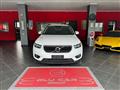 VOLVO XC40 D3 AWD Geartronic Momentum