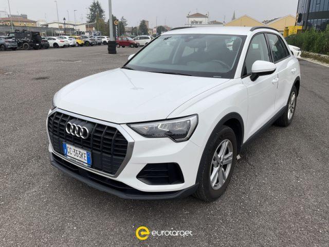 AUDI Q3 35 TFSI Business