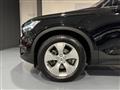 VOLVO XC40 B4 197CV AWD Geartronic Momentum Pro