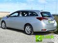 TOYOTA AURIS 1.8 Hybrid Lounge