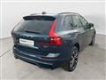 VOLVO XC60 B4 (d) AWD automatico Ultimate Dark