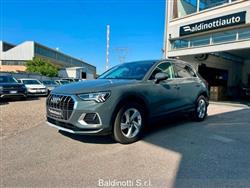 AUDI Q3 35 TDI S tronic Business Advanced