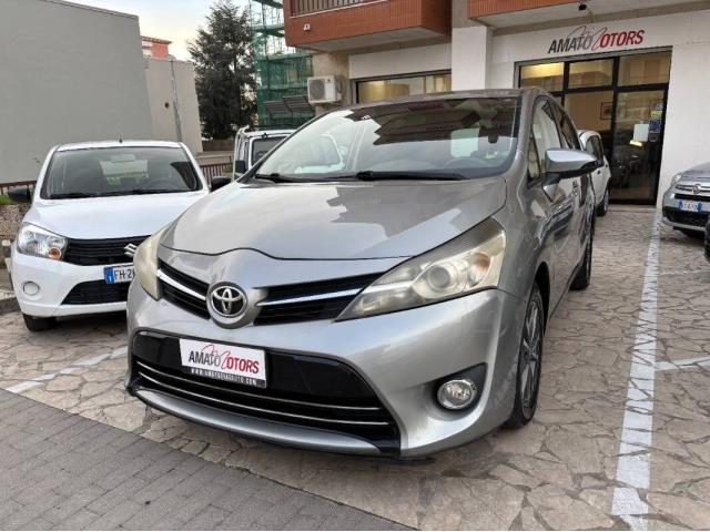 TOYOTA Verso 2.0d Style 7p.ti mt