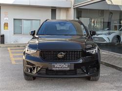 VOLVO XC40 B3 automatico Ultra Black Edition