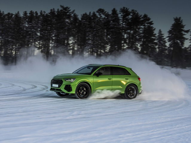 AUDI Q3 RS Q3 quattro S tronic