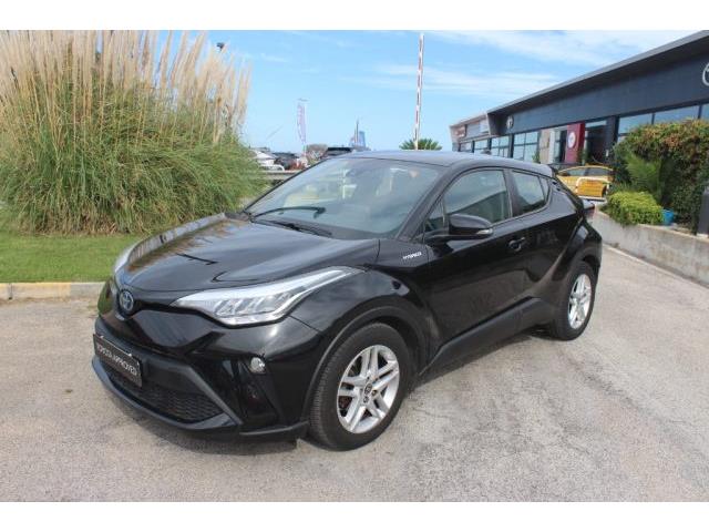 TOYOTA C-HR 1.8 Hybrid E-CVT Active