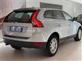 VOLVO XC60 2.4 D5 Momentum