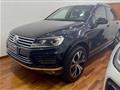 VOLKSWAGEN TOUAREG 3.0 TDI 204 CV tiptronic BlueMotion Sport R-LINE