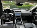 JAGUAR F-PACE 2.0 D 240 CV AWD aut. Prestige