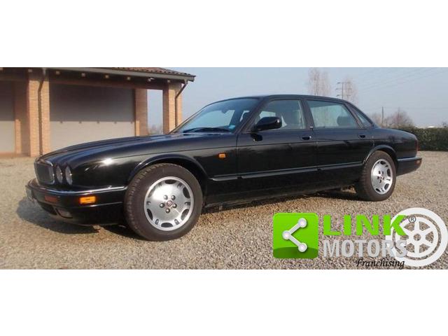 JAGUAR XJ 3.2 24V Classic 211 CV Automatic Sport