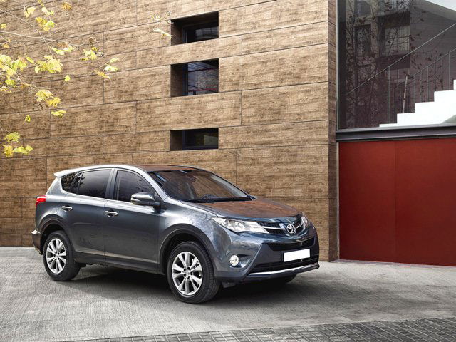 TOYOTA RAV4 4ª serie STYLE 4WD MY13