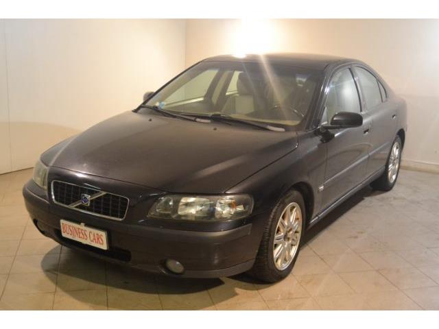 VOLVO S60 2.4 D5 20V cat Momentum