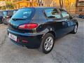 ALFA ROMEO 147 1.6 16V 105 cv 5 porte Distintive