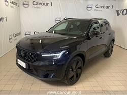 VOLVO XC40 B3 automatico Ultra Black Edition