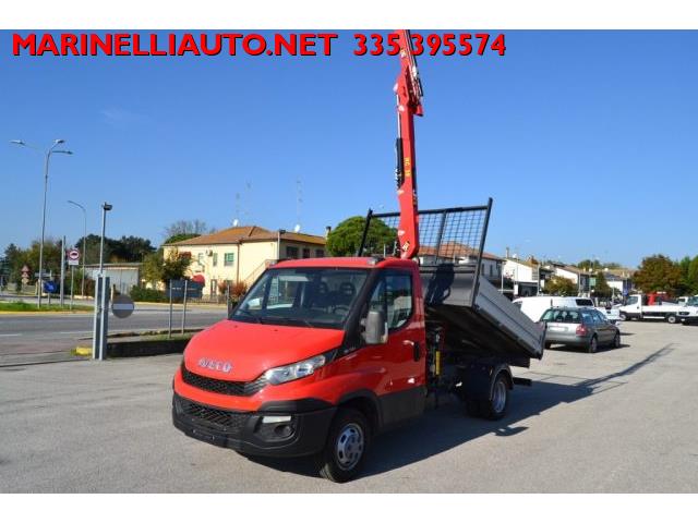 IVECO DAILY 35C13 2.3 RIBALTABILE CON GRU HC38 A 3 SFILI